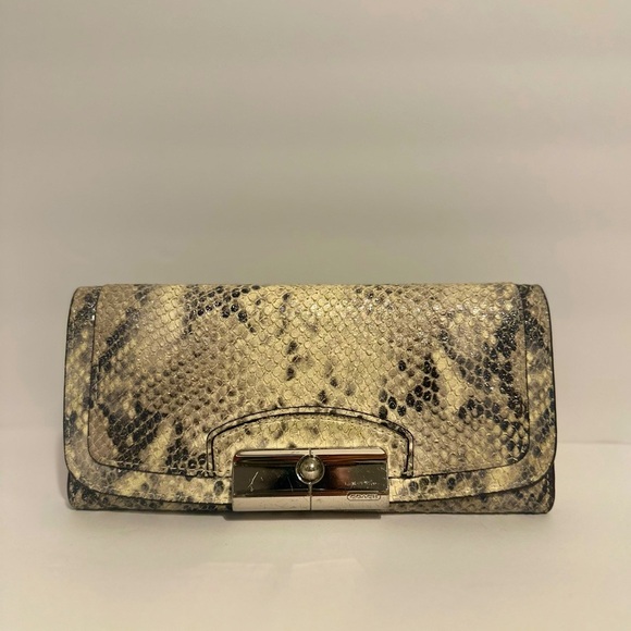 COACH | Kristin Python Slim Wallet - Picture 1 of 8